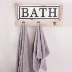 Cuier pentru prosoape cu 3 agatatori Bath Homs 35 x 25 cm, maro rustik